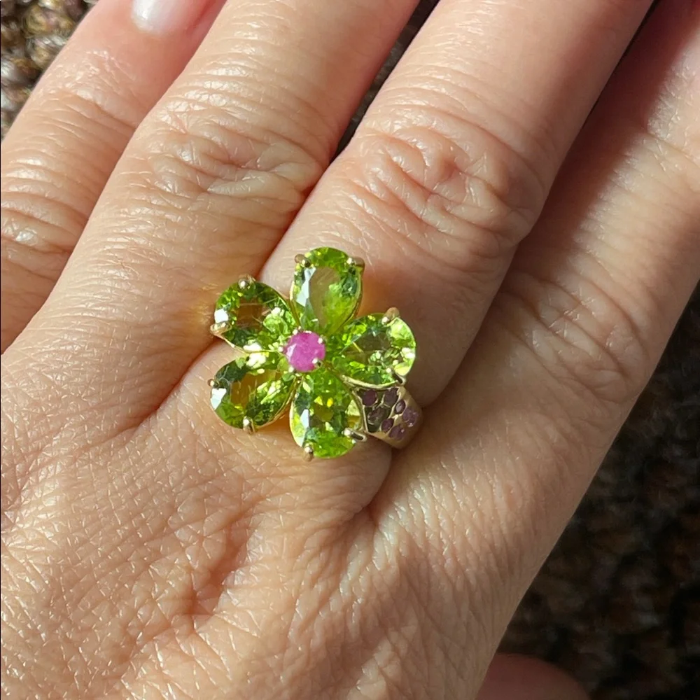 Fairycore Green Peridot Flower Ring with Pink Center - Women Jewelry